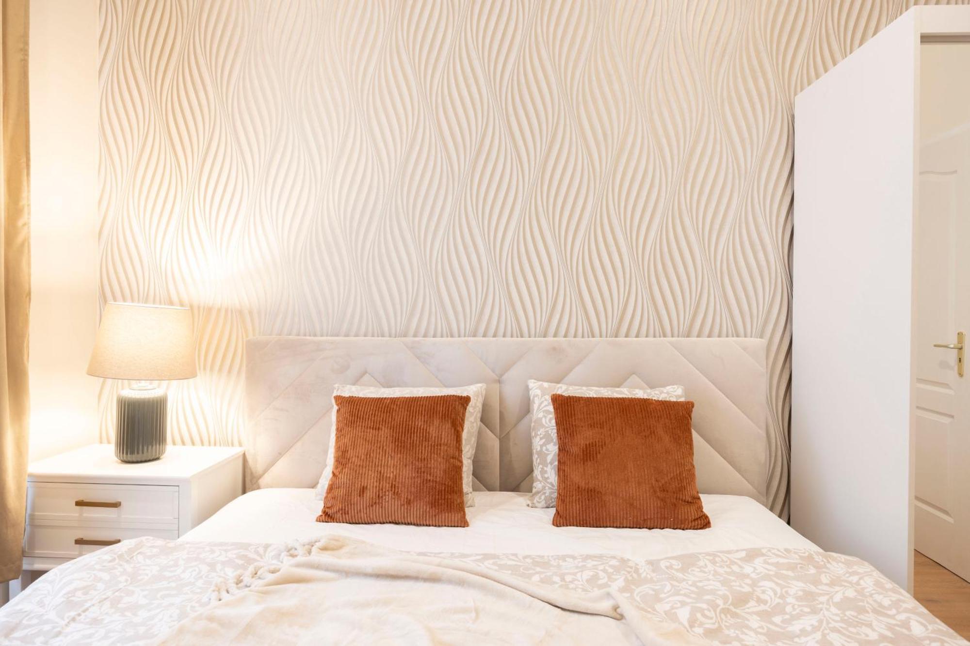 Cozy Boulevard Apartment In The Heart Of บูดาเปสต์ ภายนอก รูปภาพ